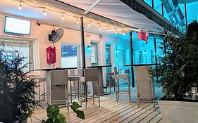 Hotel On Magnolia East